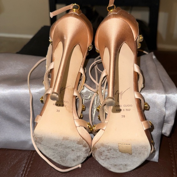 Giuseppe Zanotti champagne Embellished Heels - Picture 3 of 7